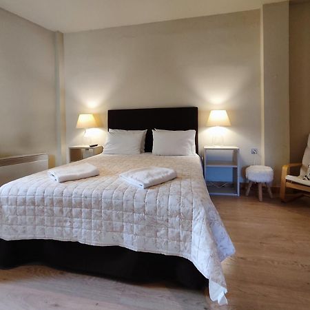 Arahova Pansion Apartment ภายนอก รูปภาพ