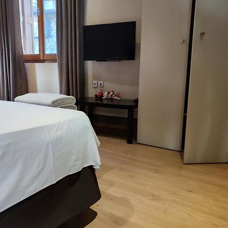 Arahova Pansion Apartment ภายนอก รูปภาพ
