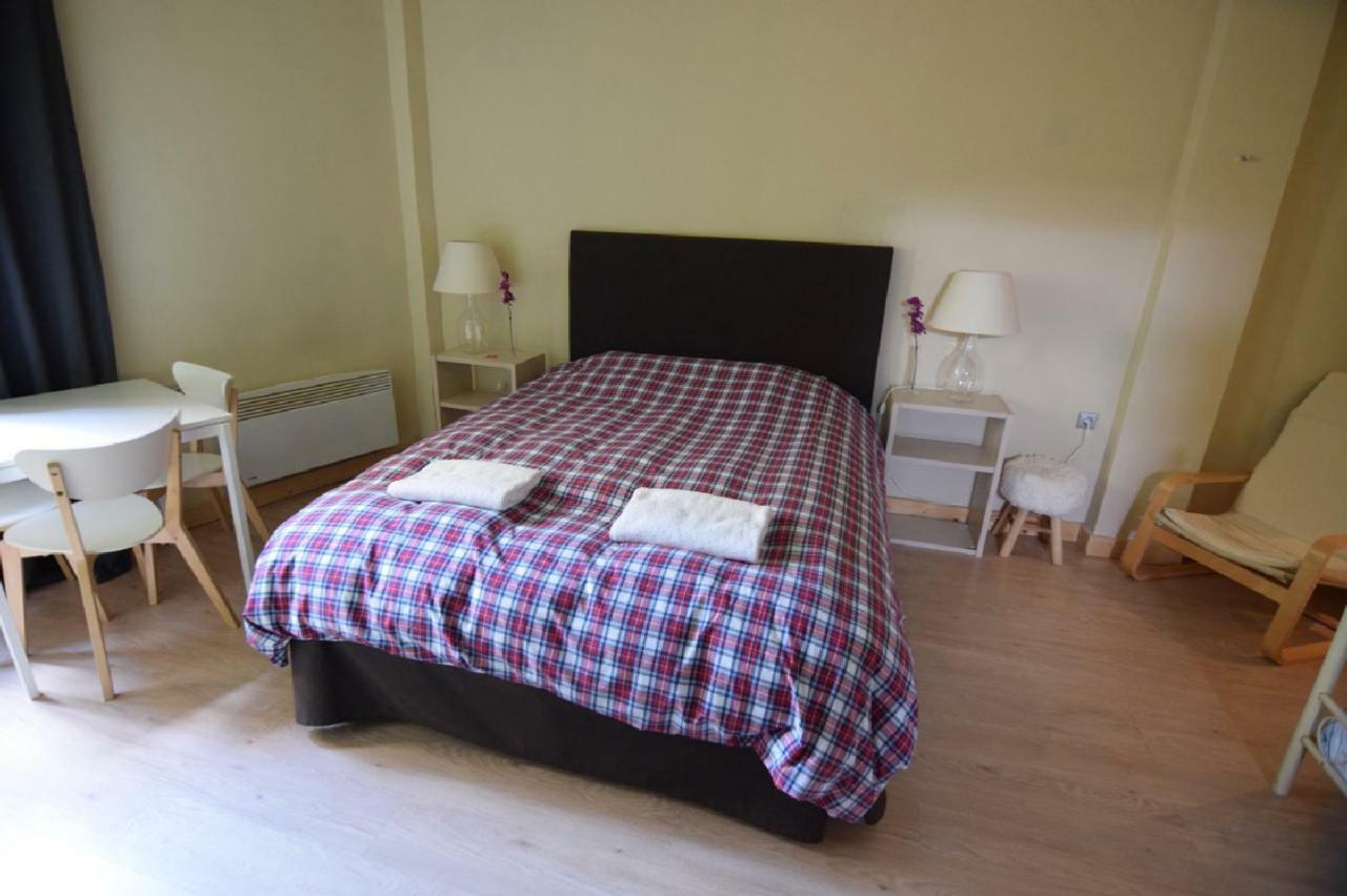 Arahova Pansion Apartment ภายนอก รูปภาพ