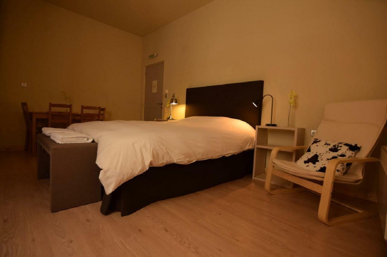 Arahova Pansion Apartment ภายนอก รูปภาพ