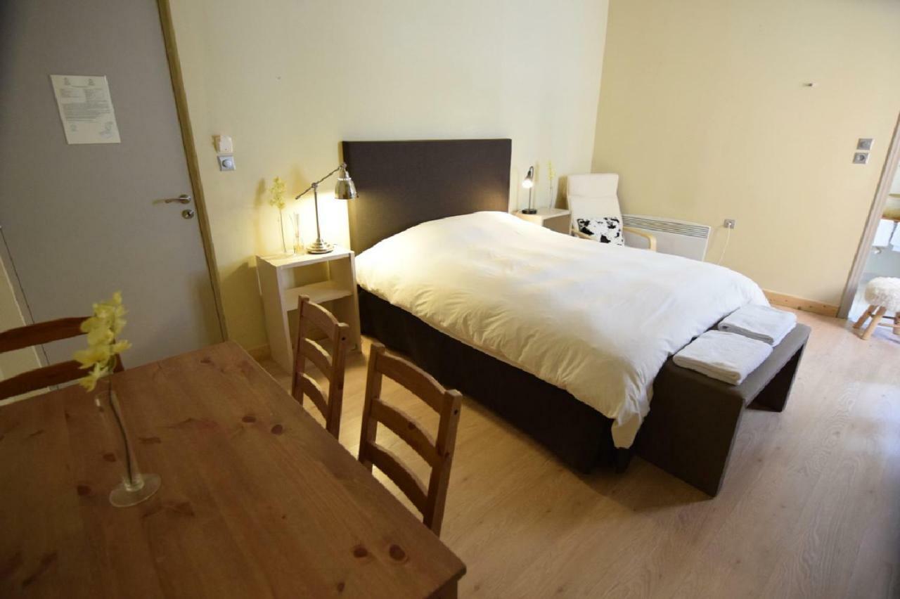 Arahova Pansion Apartment ภายนอก รูปภาพ